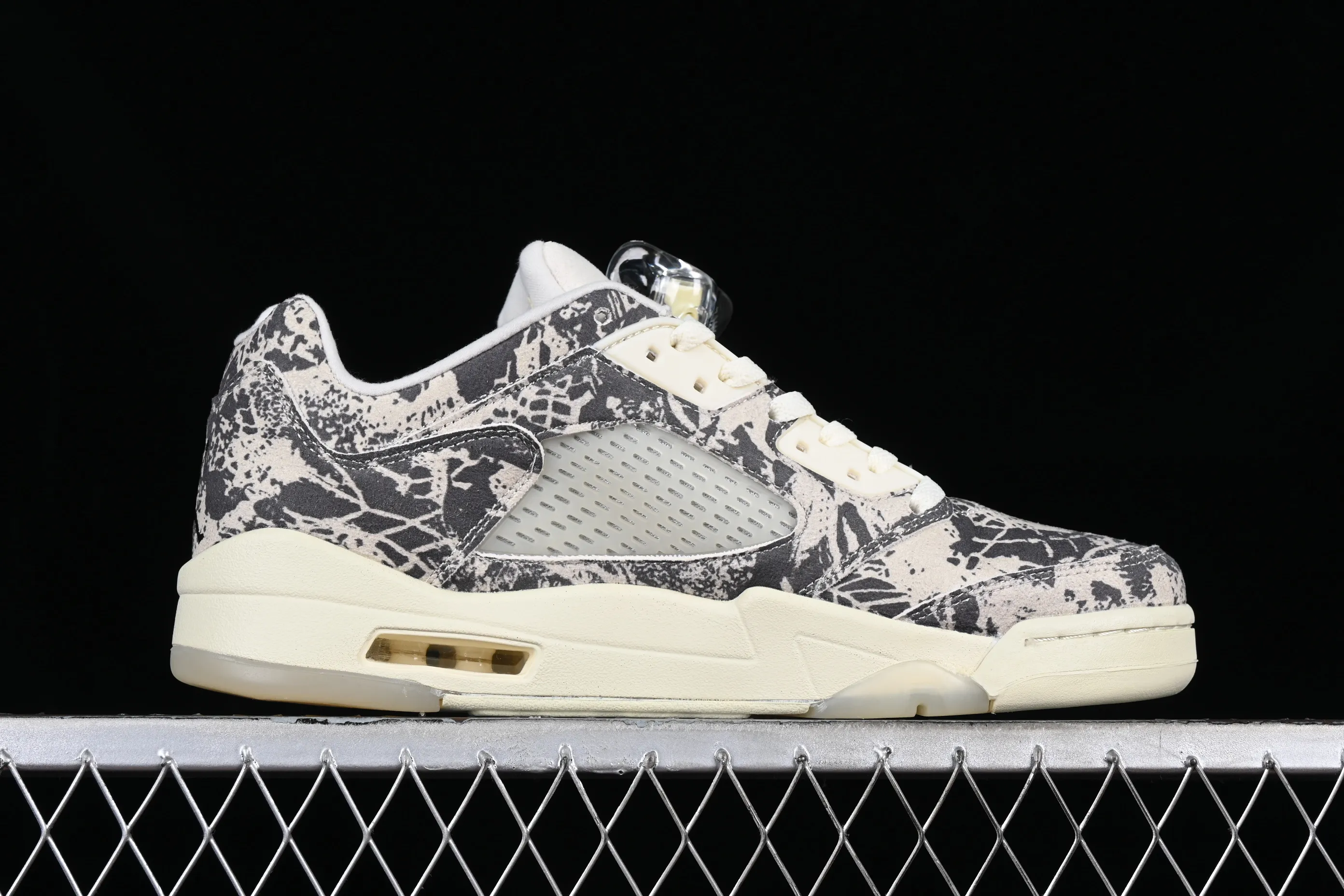 All categories Air Jordan Jordan series basketball shoes Air Jordan 5 Air Jordan 5 Low "Expression" AJ5 Joe 5 suede white low-top basketball shoes DA8016-100